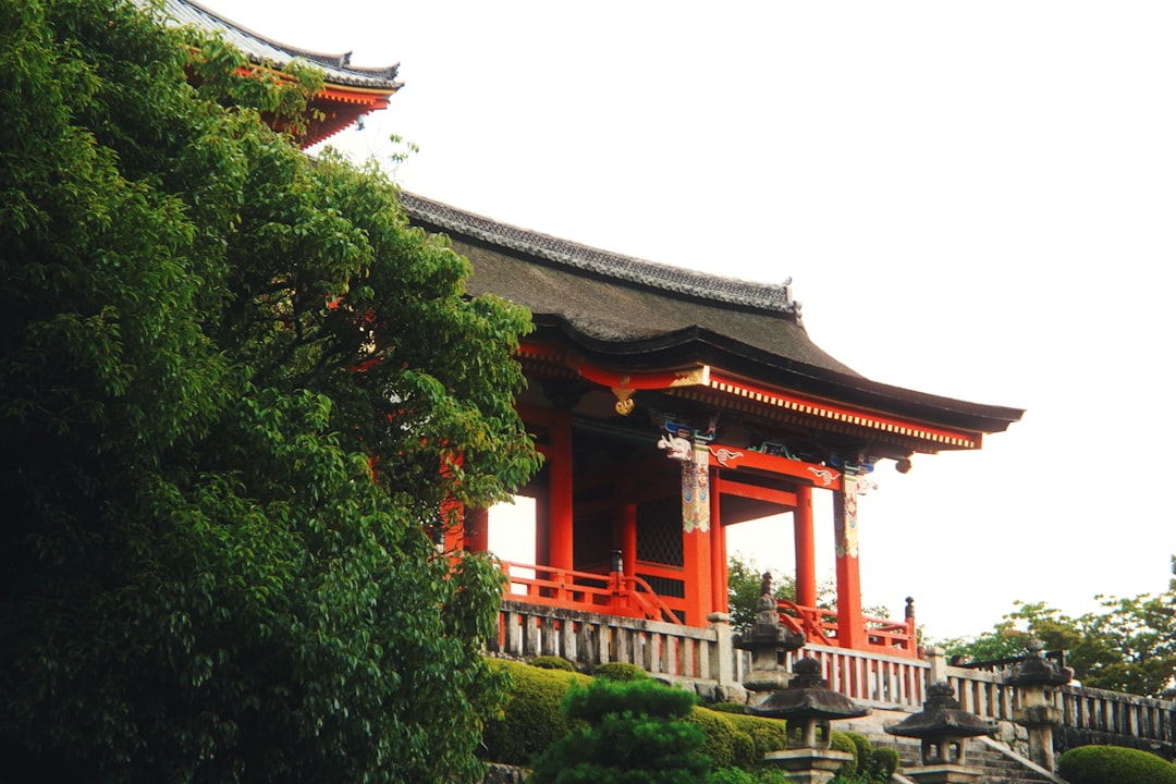 岡本和真