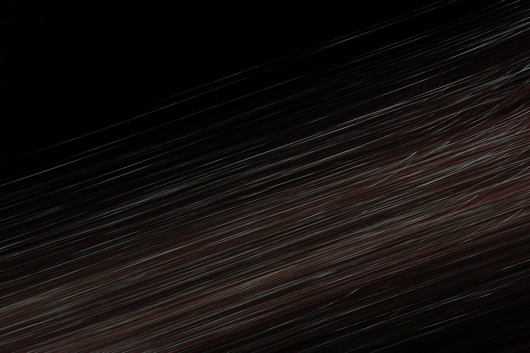 天体望遠鏡 外出 収納パック付き 初心者に最適 150倍以上 高倍率の天体観測望遠鏡(最大333倍)大人使用可能 月のクレーターや土星の輪が見える 調整可能なアルミ三脚 天体観測 月見 スマホ撮影 高度調節 伸縮三脚 3xバローレンズ 携帯バッグ スマートフォンアダプター