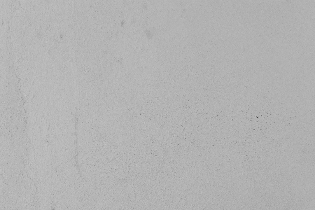 翡翠ペンダントトップ トライアングルモチーフ 糸魚川 宝石研磨の匠 アクセサリー 糸魚川産 ひすい ラベンダー ジェダイト jade 山梨の匠 5月誕生石 国産 糸魚川ヒスイ 神社 お清め 国石 天然石 本物 癒し パワーストーン サステナブル みどりのぺんぎん