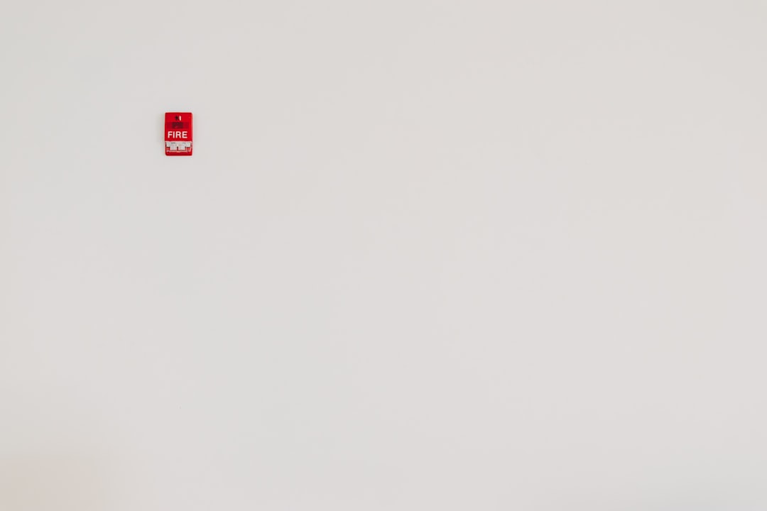 電気ケトル 小型 携帯用 コンパクト電気ケトル ミニケトル ポータブルケトル 沸騰後自動OFF 空焚き防止 蓋取り外し可能 コンパクト電気ポット 湯沸かし器 お手入れ簡単 キッチン用品