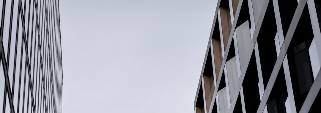 光触媒コーティング済み ウイルス等の感染対策に エバニュー 拡声器 evernew ヘッドマイクメガホン EKB301 ★18500 代引不可 送料別