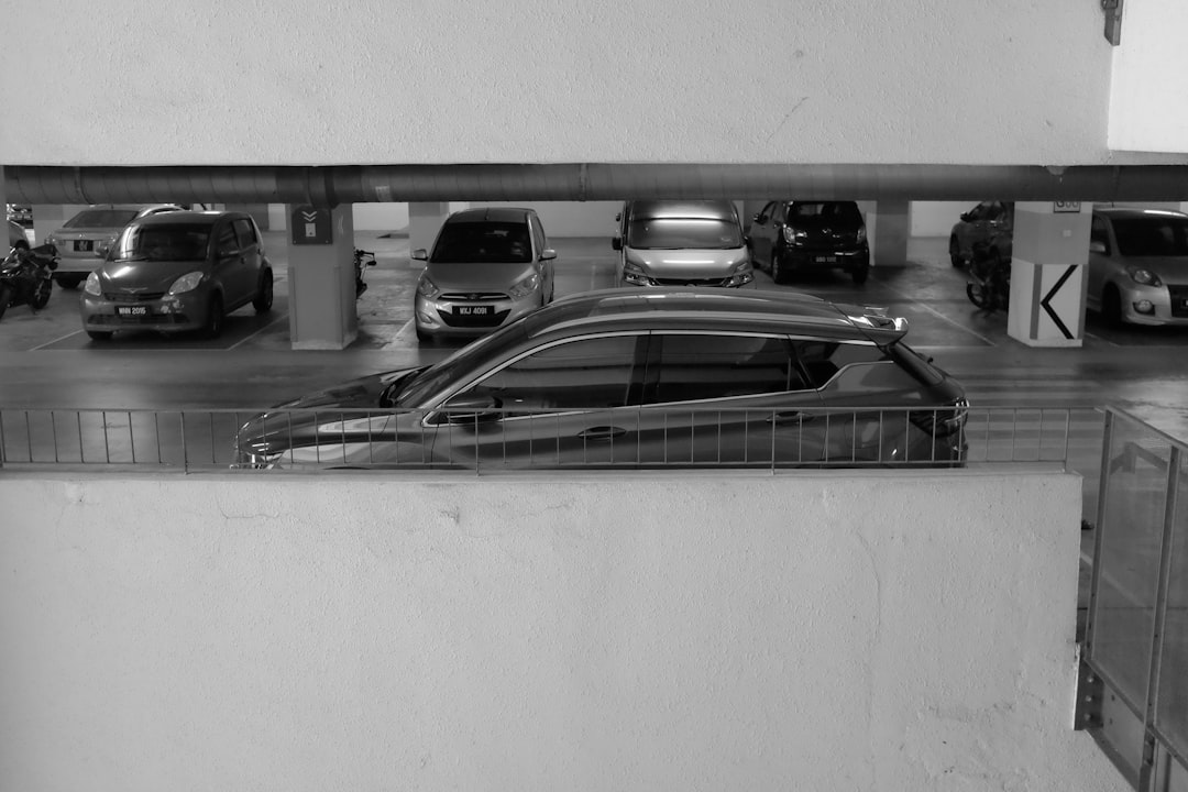 立体駐車場ベビーカー転落