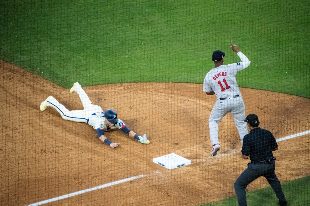 ジャイアンツ 対 ドジャース