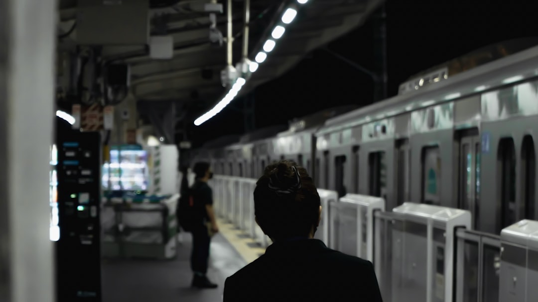 東海道線 運転見合わせ