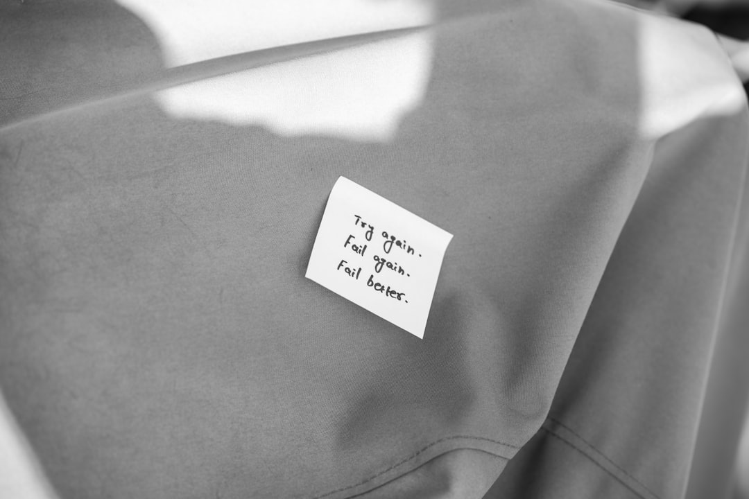 レディース　ストライプ柄　ブラウス　長袖シャツ　ロングシャツ　オーバーサイズ　トップス　カジュアル　シンプル　クール　きれいめ　上品　エレガント　おしゃれ　お出かけ　オフィス　ビジネス　学生　爽やか　コットン　デイリー　普段着　ネイビー　フリーサイズ