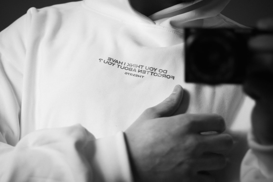 レディース ストライプ柄 ブラウス 長袖シャツ ロングシャツ オーバーサイズ トップス カジュアル シンプル クール きれいめ 上品 エレガント おしゃれ お出かけ オフィス ビジネス 学生 爽やか コットン デイリー 普段着 ネイビー フリーサイズ