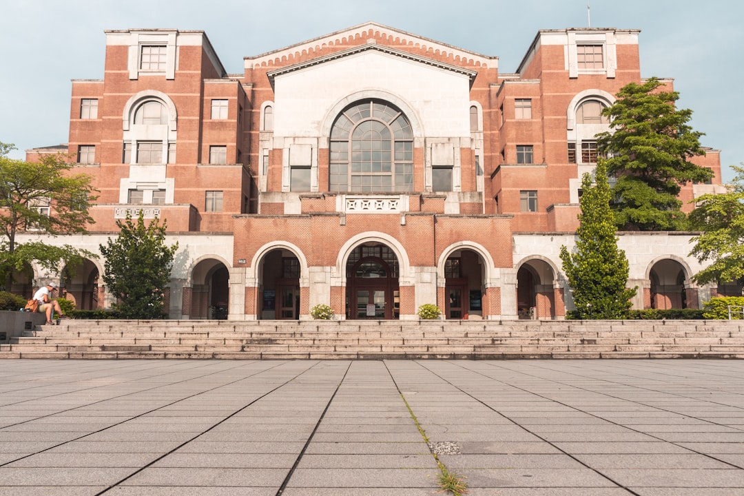 大学生 必需品 おすすめ 安い