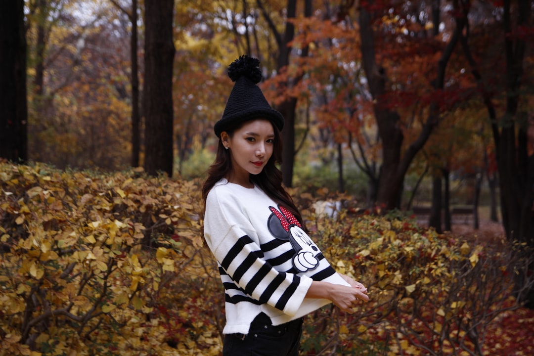 総レーストップス レディース Tシャツ 総レースTシャツ トップス ハイネック シャーリング 長袖 フリンジレース プルオーバー ゆったり 冬新作 バレンタイン