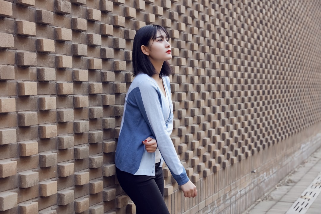 トップス ベスト ロング丈 袖なし ノースリーブ Vネック ストレート もこもこ ボア お得 かわいい 大人可愛い きれいめ シンプル カジュアル 大人 上品 おしゃれ かっこいい ラブリー キュート 無地 秋 冬 10代 20代 30代 40代 レディース ママ 個性的 送料無料 S M L XL