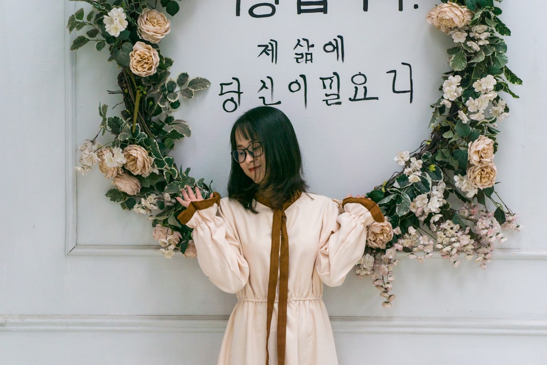 【送料無料】女子会 お出かけ デート 通勤 OL オフィス ラブリー 主役級 ガーリー きれいめ 大人可愛い かわいい りぼんタイ 付き