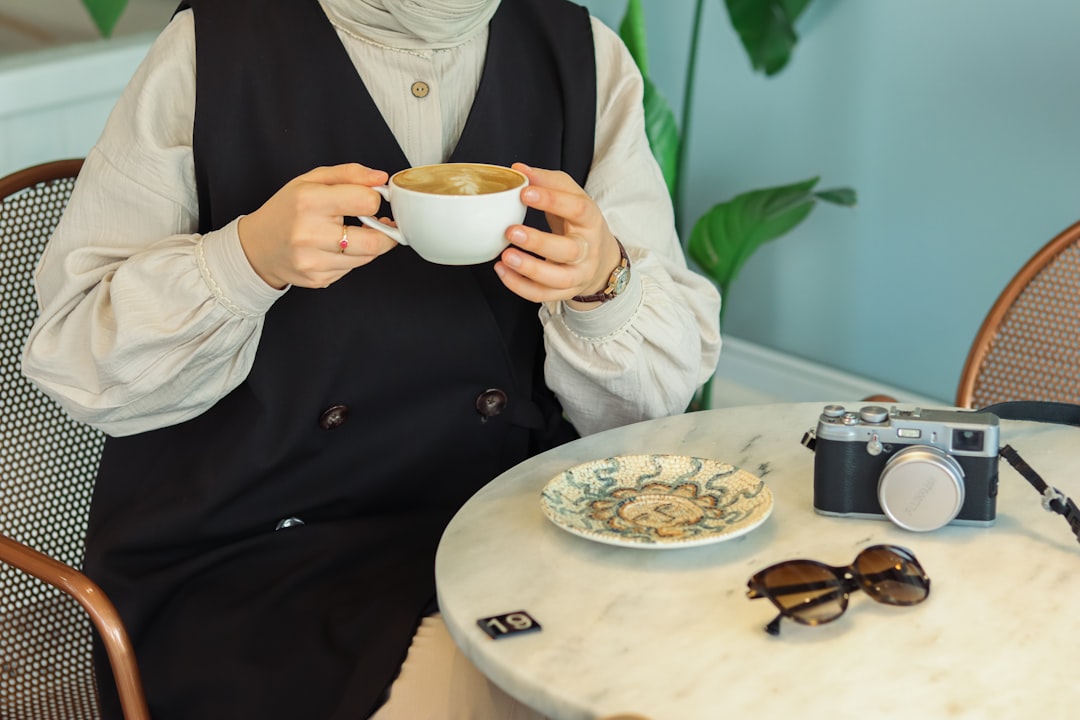 トップス ベスト ロング丈 袖なし ノースリーブ Vネック ストレート もこもこ ボア お得 かわいい 大人可愛い きれいめ シンプル カジュアル 大人 上品 おしゃれ かっこいい ラブリー キュート 無地 秋 冬 10代 20代 30代 40代 レディース ママ 個性的 送料無料 S M L XL