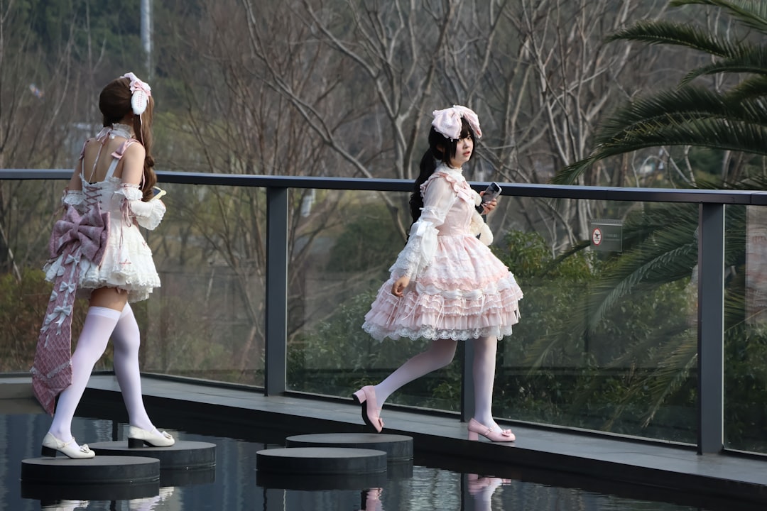 【送料無料】女子会 お出かけ デート 通勤 OL オフィス ラブリー 主役級 ガーリー きれいめ 大人可愛い かわいい りぼんタイ 付き