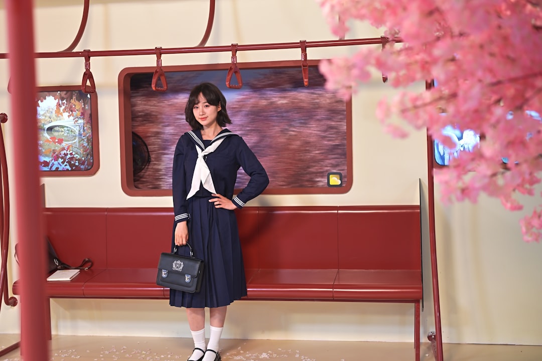 【送料無料】女子会 お出かけ デート 通勤 OL オフィス ラブリー 主役級 ガーリー きれいめ 大人可愛い かわいい りぼんタイ 付き