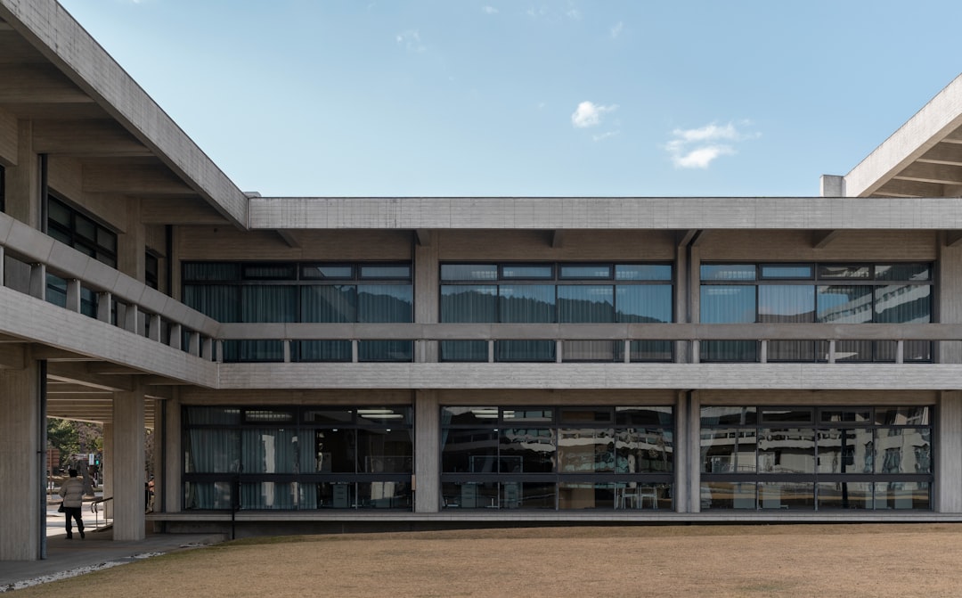 桐蔭 学園