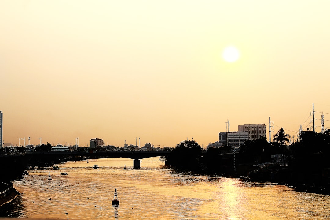 明日の天気