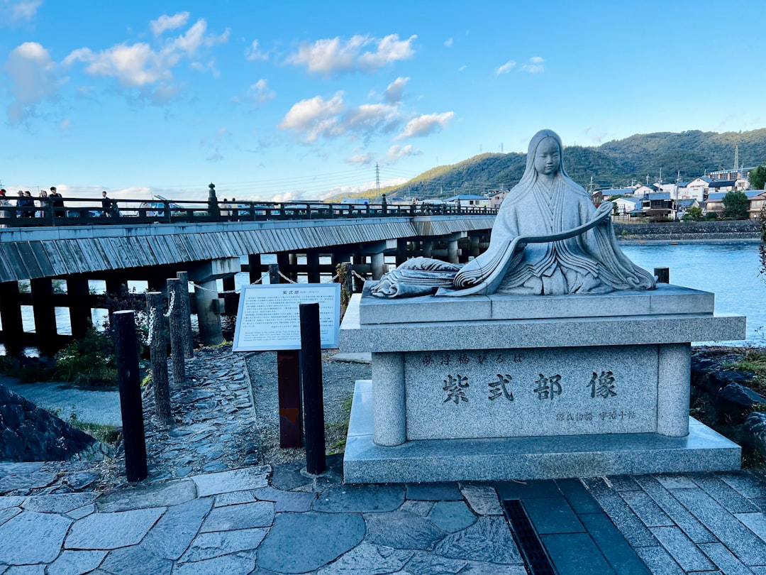 岡本多緒