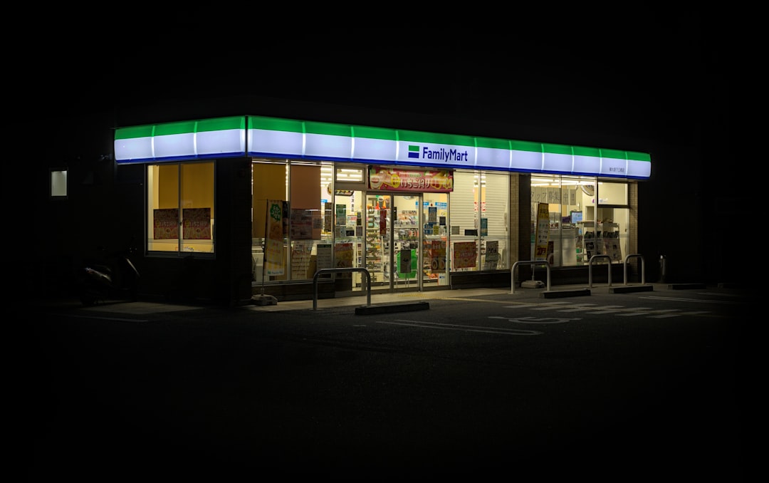 ファミリーマート