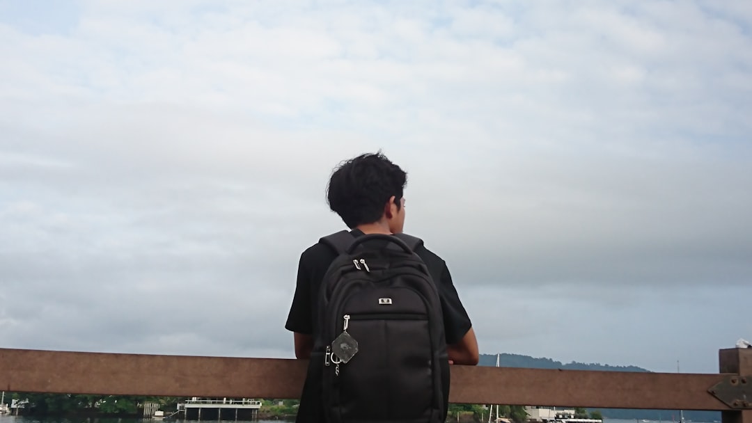 リュック 通勤 おすすめ 軽い