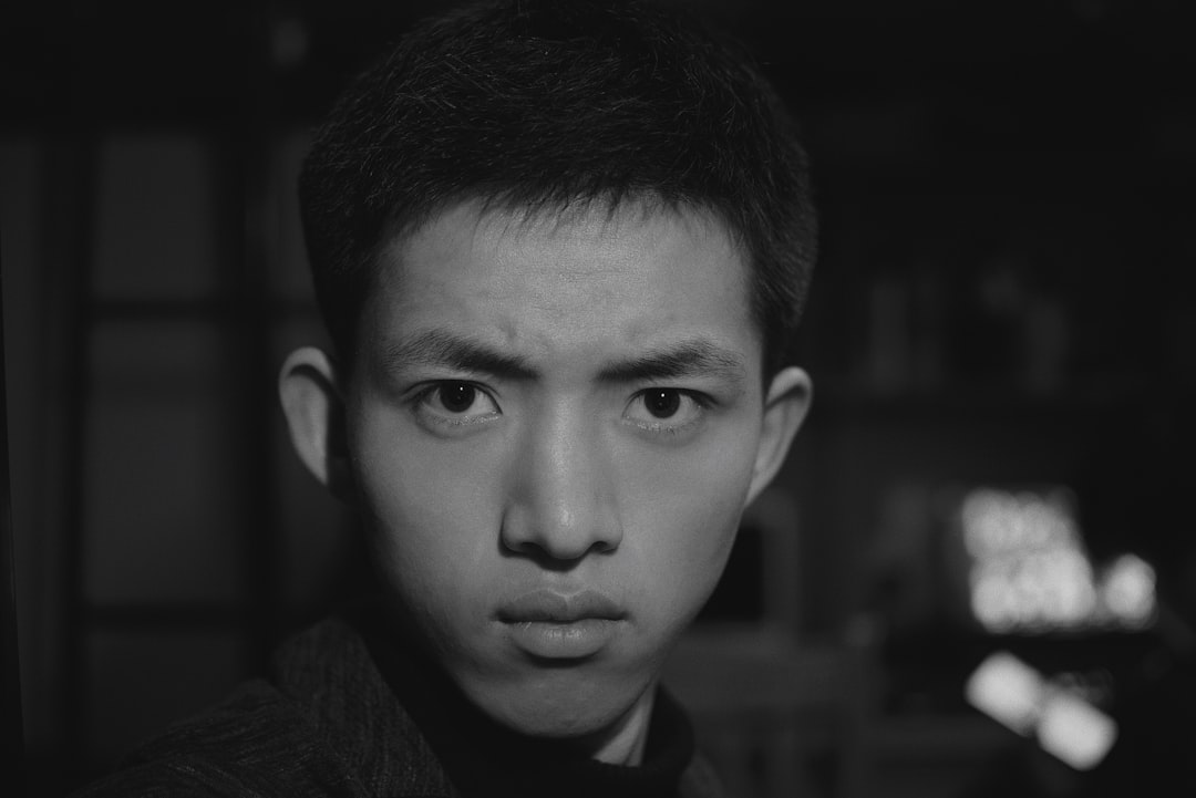 石井亮次