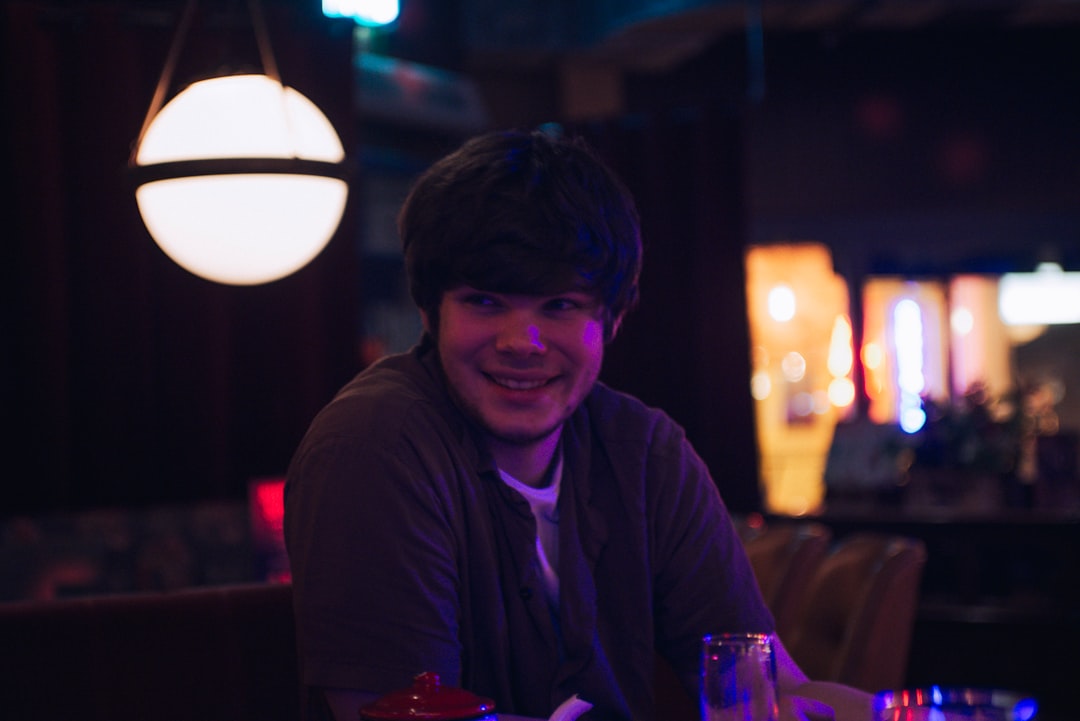 俳優