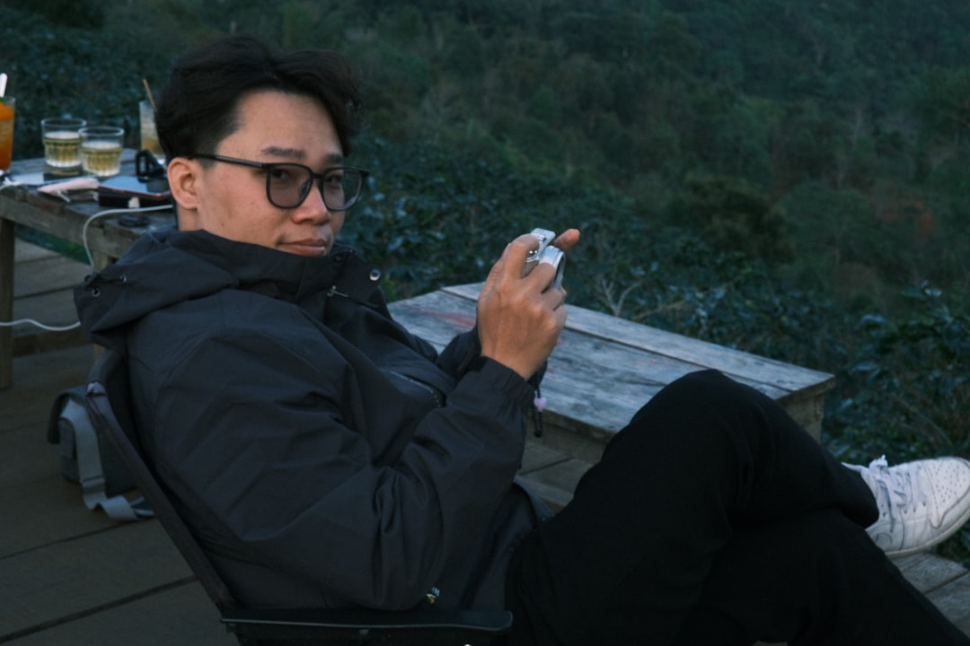 伏見俊昭