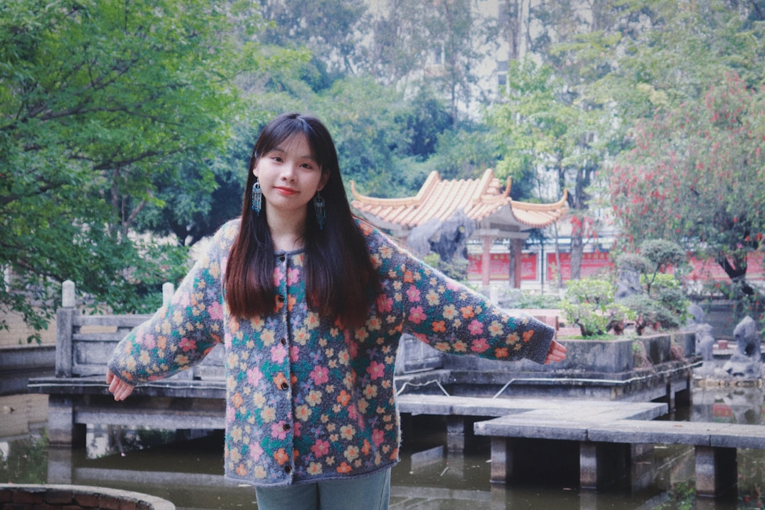 古谷静佳