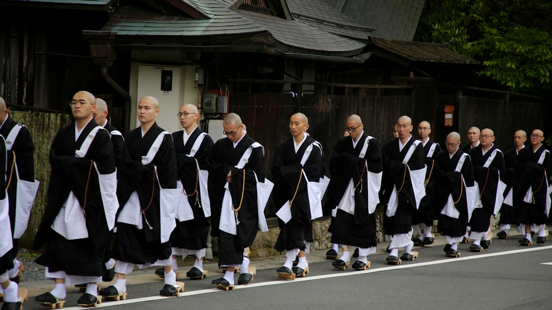 四千頭身