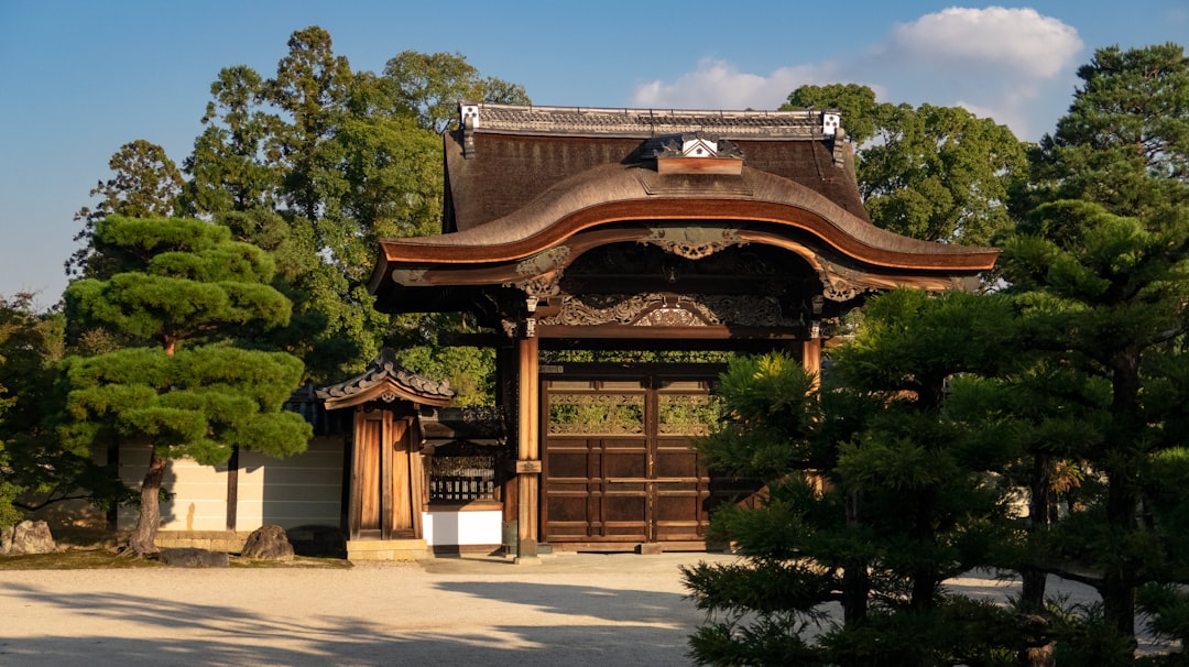 重岡大毅